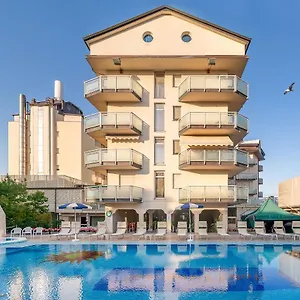 Hotel Universal ****